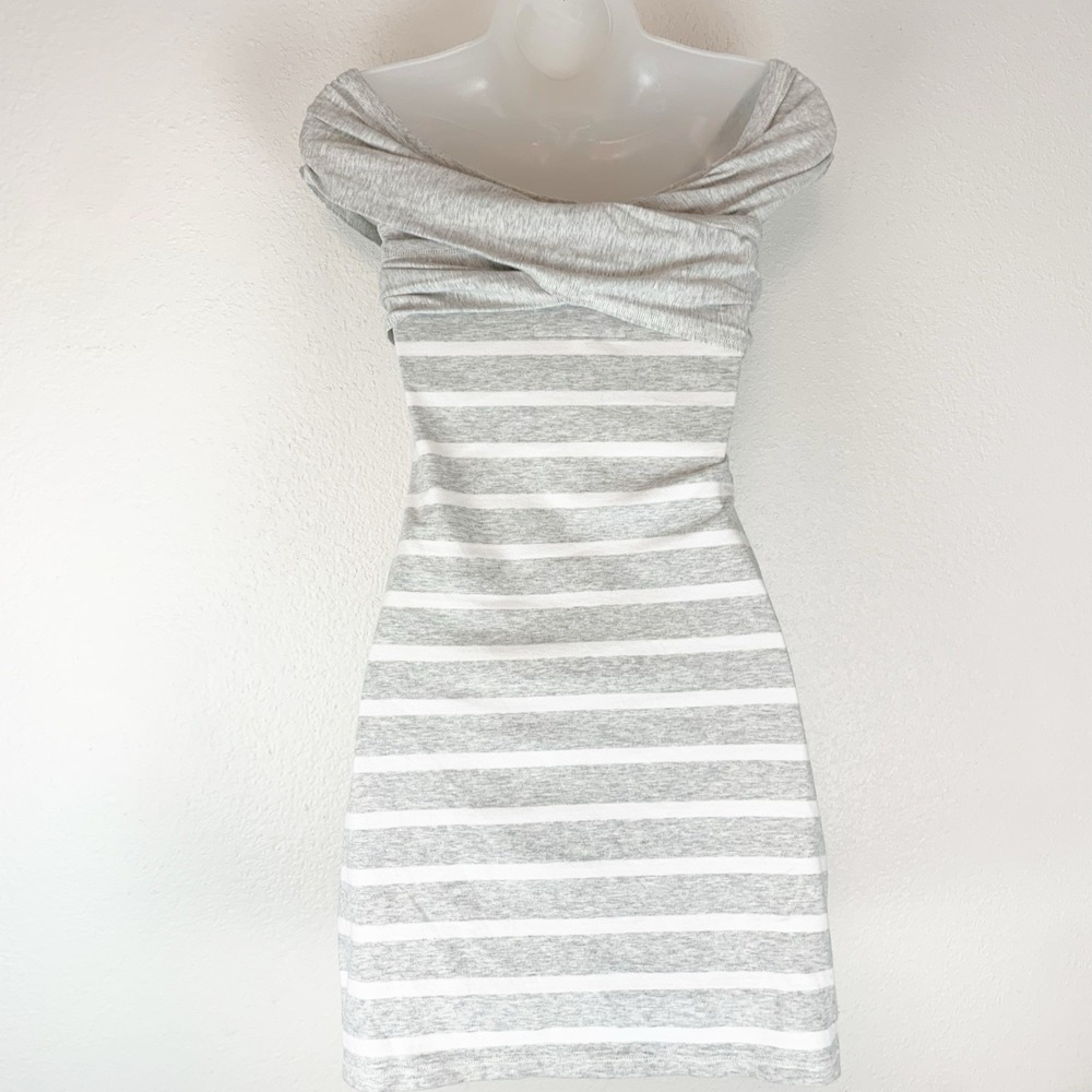 Abercrombie & Fitch Dress Womens Medium Mini Stretch Knit Preppy Casual Striped - Picture 2 of 9